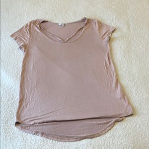 mauve t shirt
